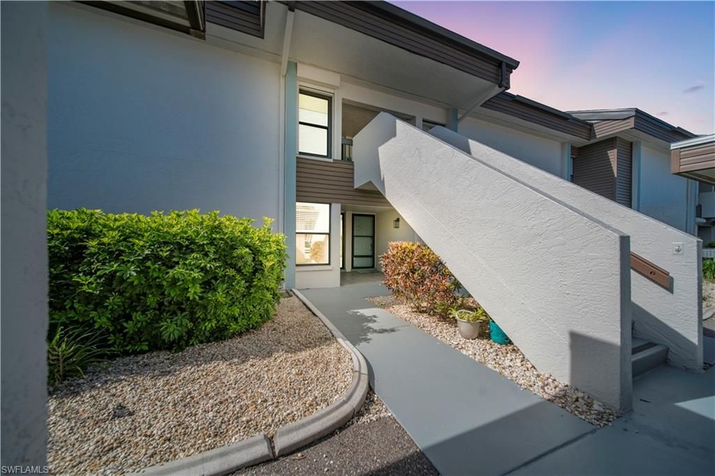 5790 Trailwinds Dr, Unit 111, Fort Myers, FL 33907 Photo