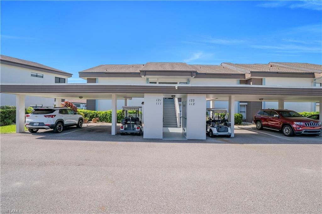 5790 Trailwinds Dr, Unit 111, Fort Myers, FL 33907 Photo