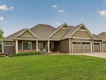 2022 Shannon Oaks Boulevard NE, Rochester, MN 55906