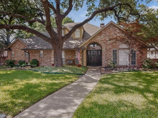 6917 Truxton Drive, Dallas, TX 75231