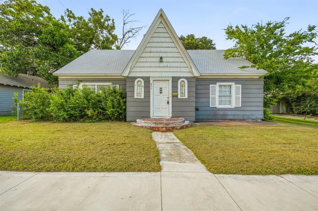 835 W Long Street, Stephenville, TX 76401 Main Photo