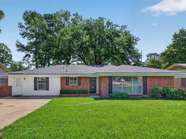 2709 Ridge Lake Drive, Shreveport, LA 71109