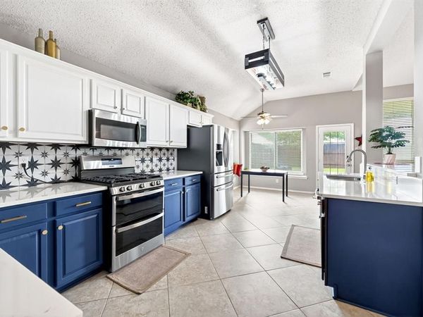 2273 Heatherdale Drive, Mesquite, TX 75150