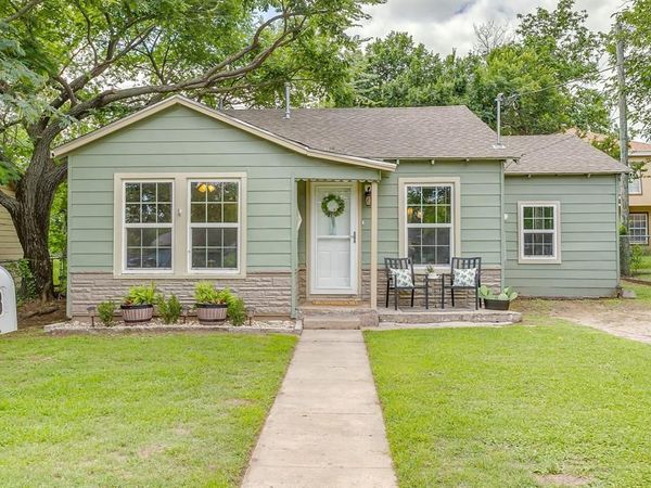 418 E Akard Street, Weatherford, TX 76086