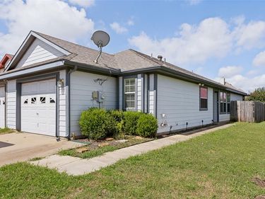 5211 Mountain Spring Trail, Fort Worth, TX 76123