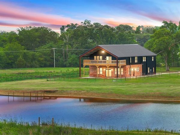412 Vz County Road 1413 , Van, TX 75790