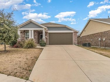 7905 Wildwest Drive, Fort Worth, TX 76131