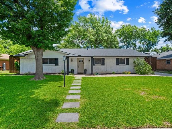 2129 Goerte Drive, Grand Prairie, TX 75051