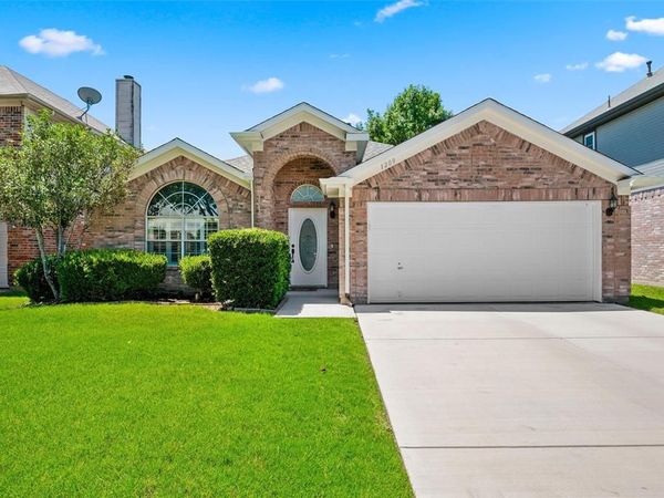 1209 Secretariat Drive, Grand Prairie, TX 75052