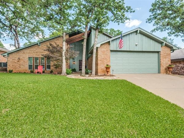 3025 Pecan Circle, Bedford, TX 76021