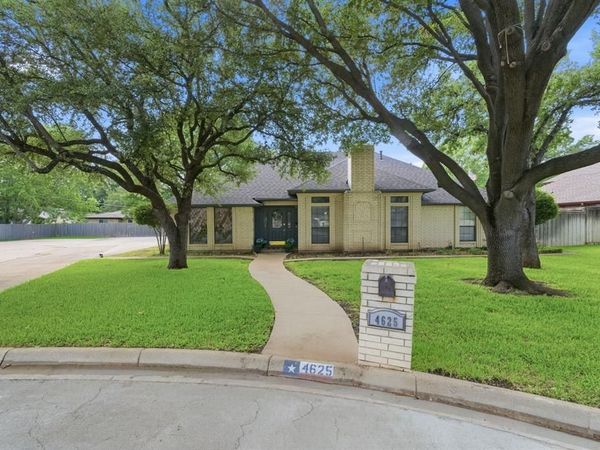 4625 Hillside Drive, North Richland Hills, TX 76180