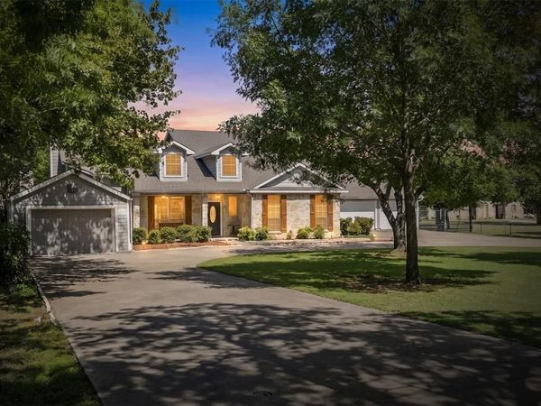7611 Ledbetter Road, Arlington, TX 76001