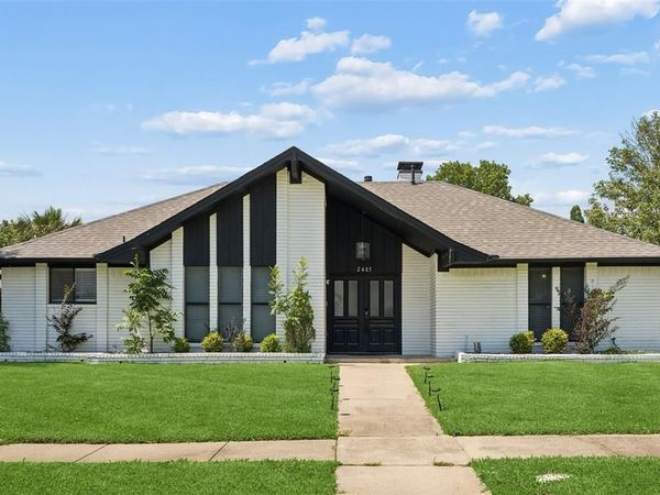 2405 Hanover Court, Rowlett, TX 75088