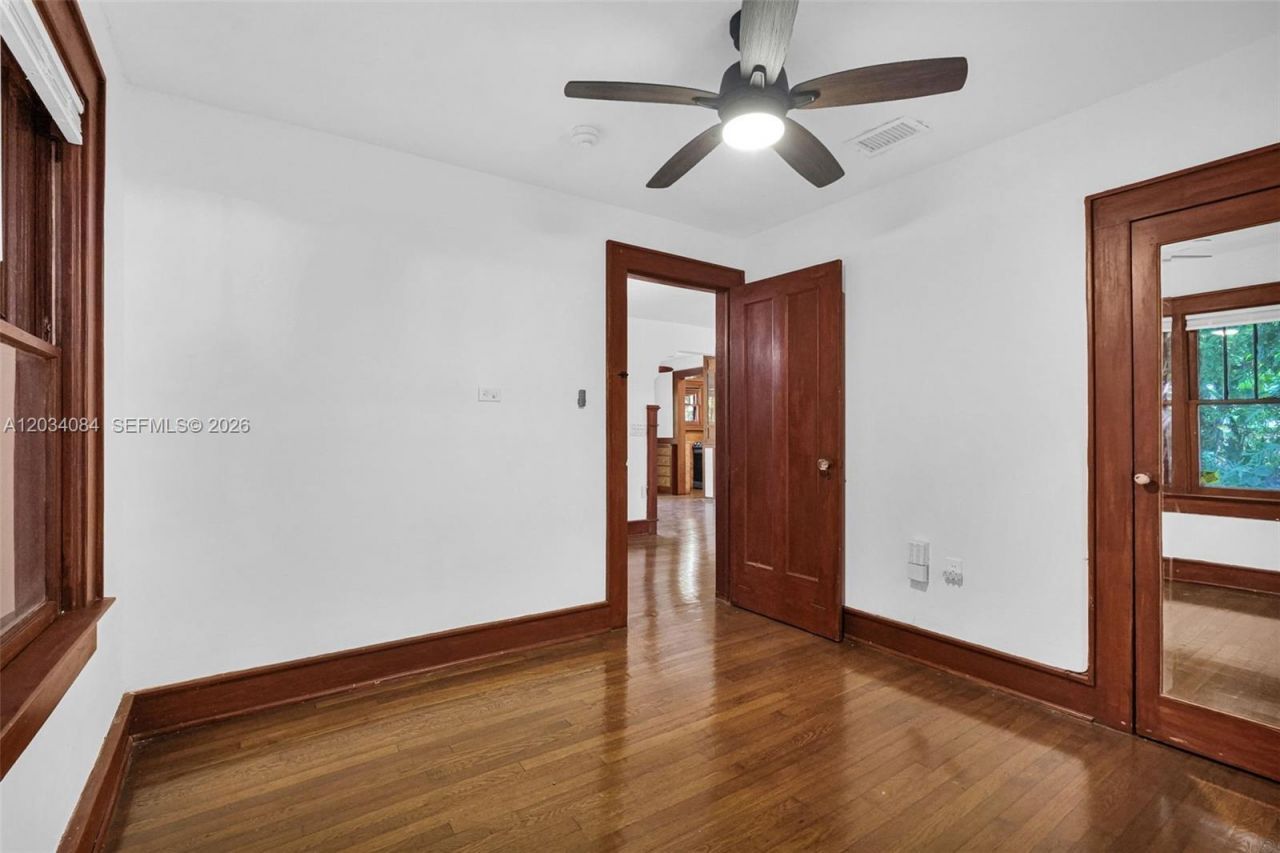 8238 NE 9th Ave, Miami, FL 33138 Photo