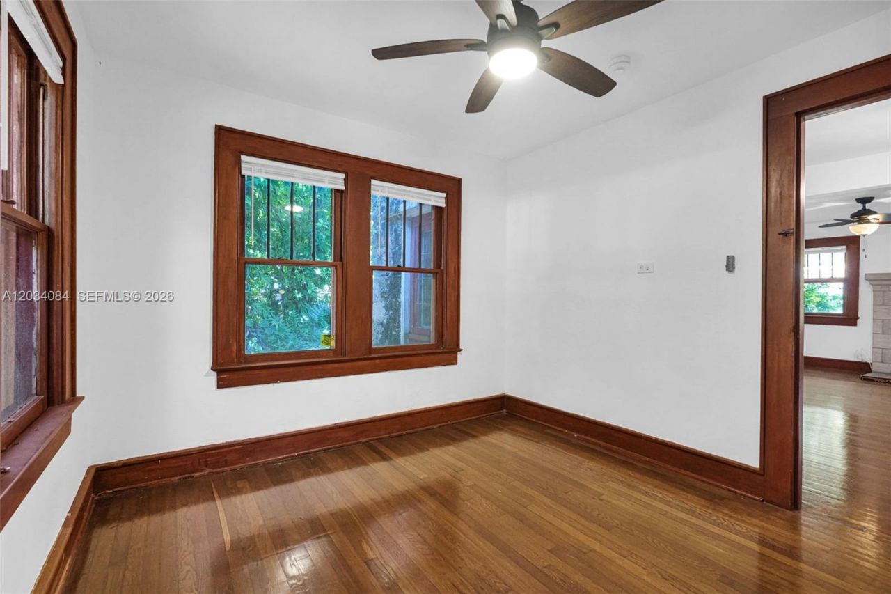 8238 NE 9th Ave, Miami, FL 33138 Photo