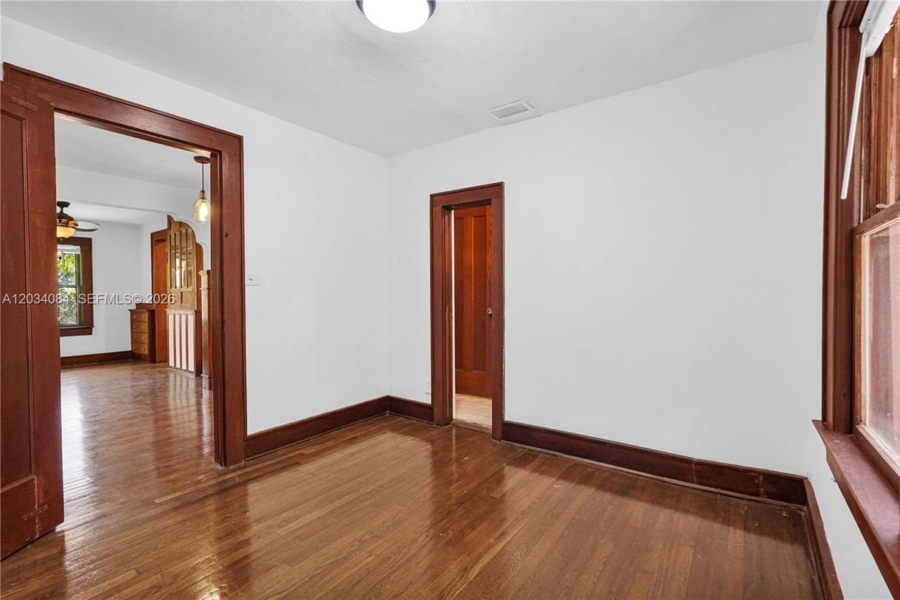 8238 NE 9th Ave, Miami, FL 33138 Photo