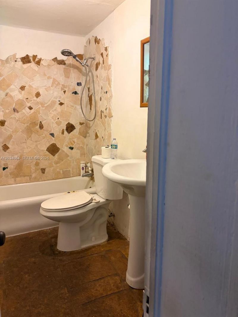 8238 NE 9th Ave , Miami, FL 33138 Photo