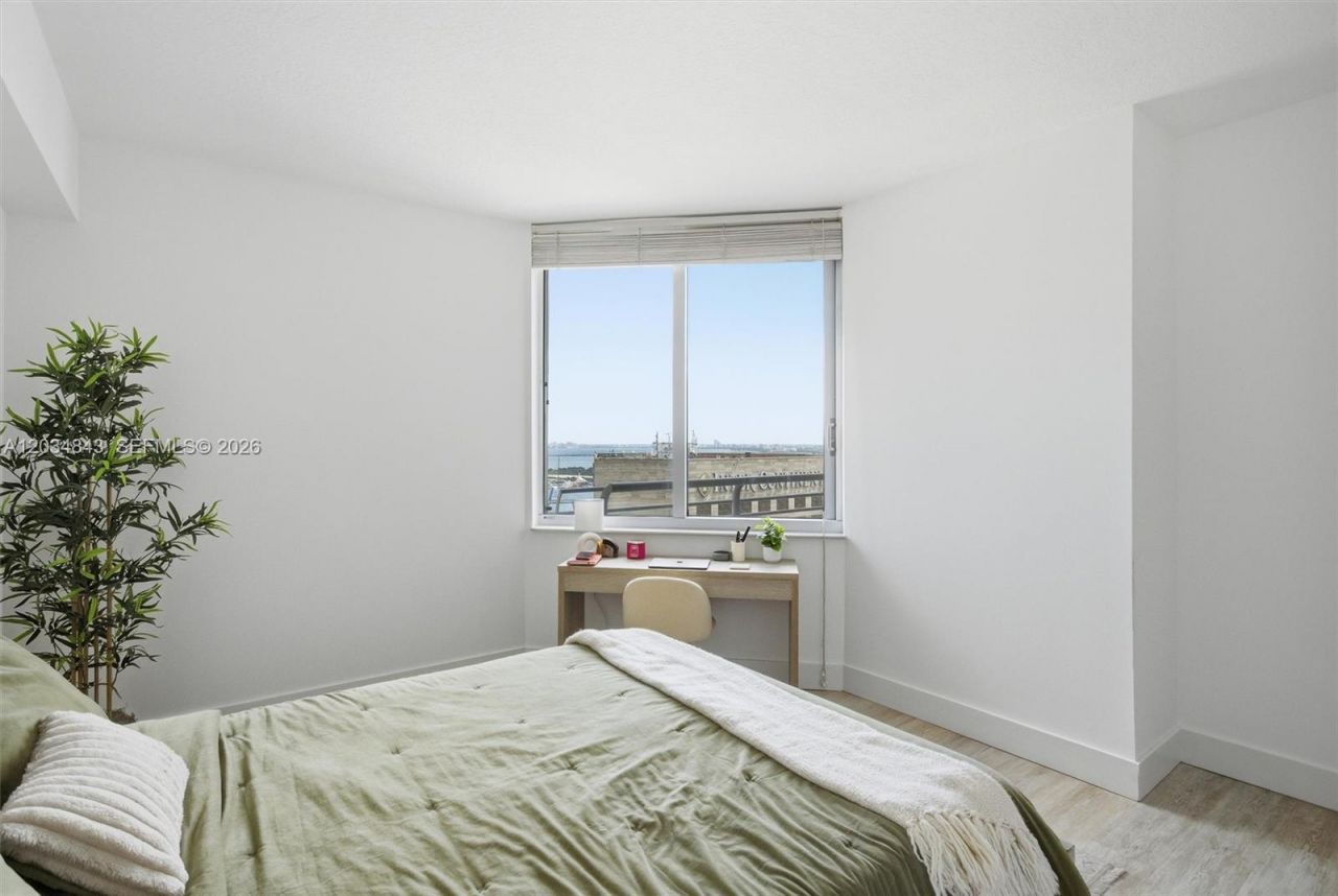 325 S Biscayne Blvd , Unit 4022, Miami, FL 33131 Photo