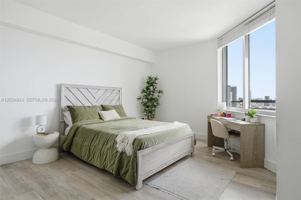 325 S Biscayne Blvd , Unit 4022, Miami, FL 33131 Photo