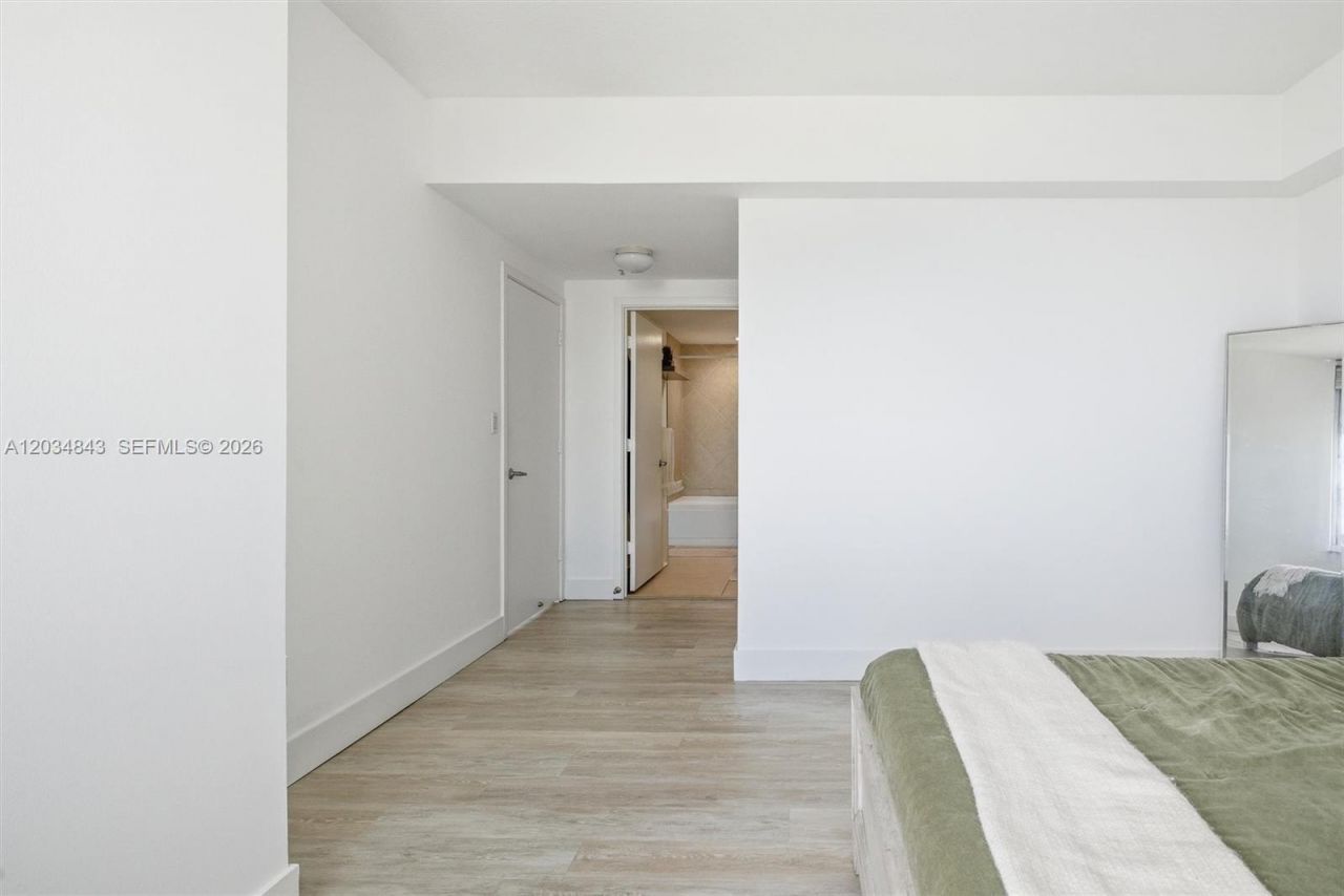 325 S Biscayne Blvd , Unit 4022, Miami, FL 33131 Photo