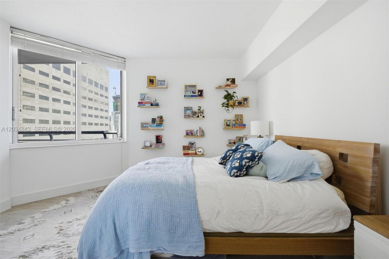 325 S Biscayne Blvd , Unit 4022, Miami, FL 33131 Photo