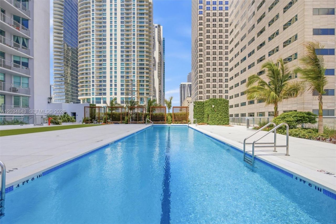 325 S Biscayne Blvd , Unit 4022, Miami, FL 33131 Photo