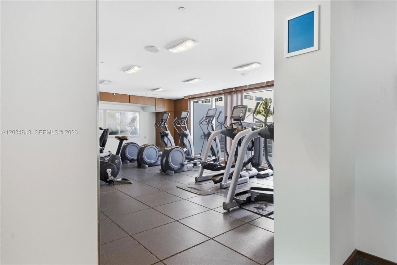 325 S Biscayne Blvd , Unit 4022, Miami, FL 33131 Photo