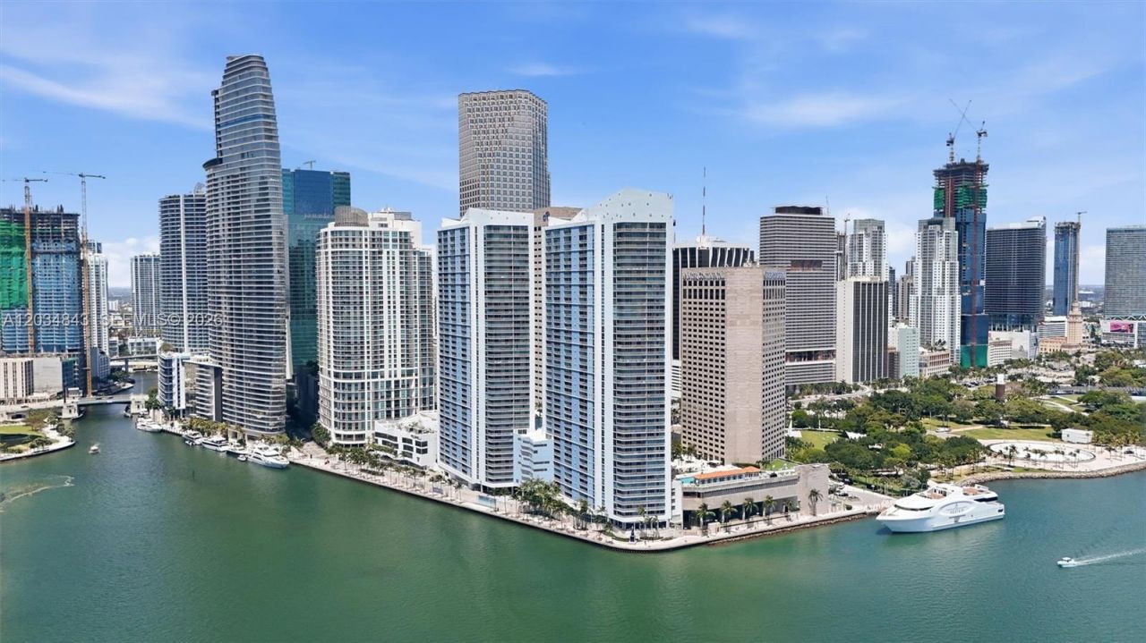 325 S Biscayne Blvd , Unit 4022, Miami, FL 33131 Photo
