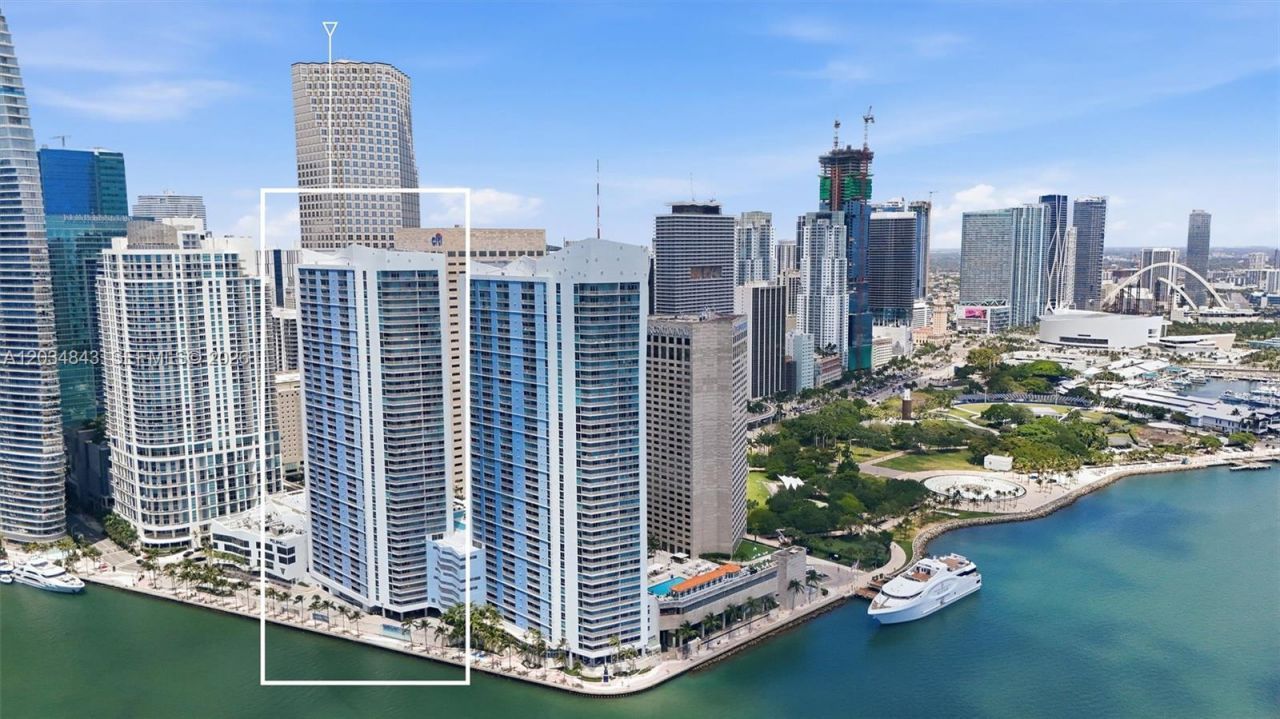 325 S Biscayne Blvd , Unit 4022, Miami, FL 33131 Photo