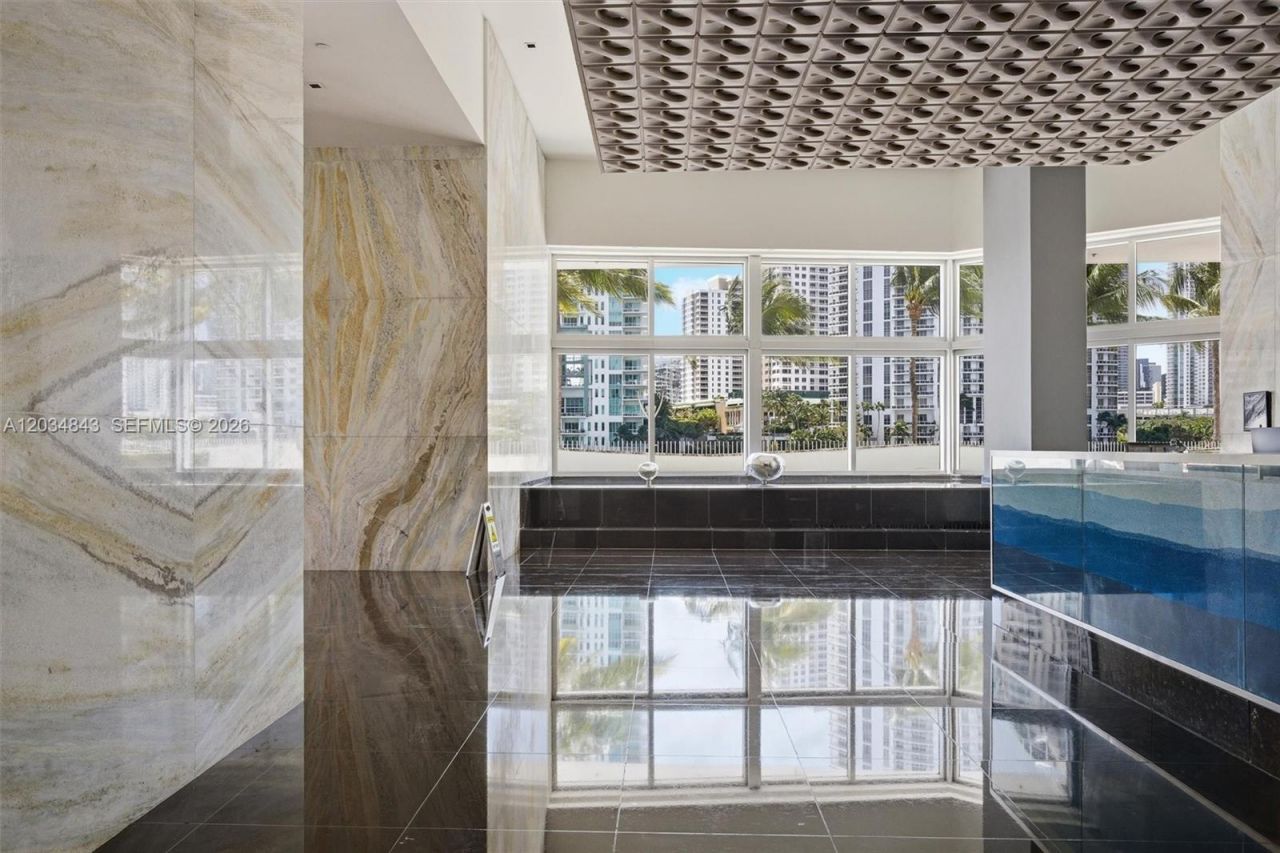 325 S Biscayne Blvd , Unit 4022, Miami, FL 33131 Photo