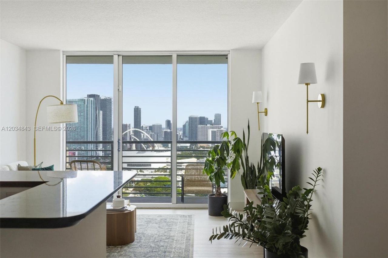 325 S Biscayne Blvd , Unit 4022, Miami, FL 33131 Photo