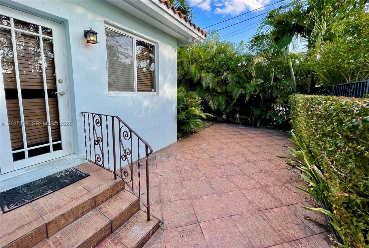 155 Ponce De Leon Blvd , Coral Gables, FL 33134 Photo