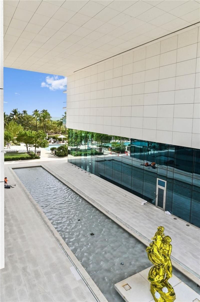 10203 Collins Ave, Unit 305, Bal Harbour, FL 33154 Photo