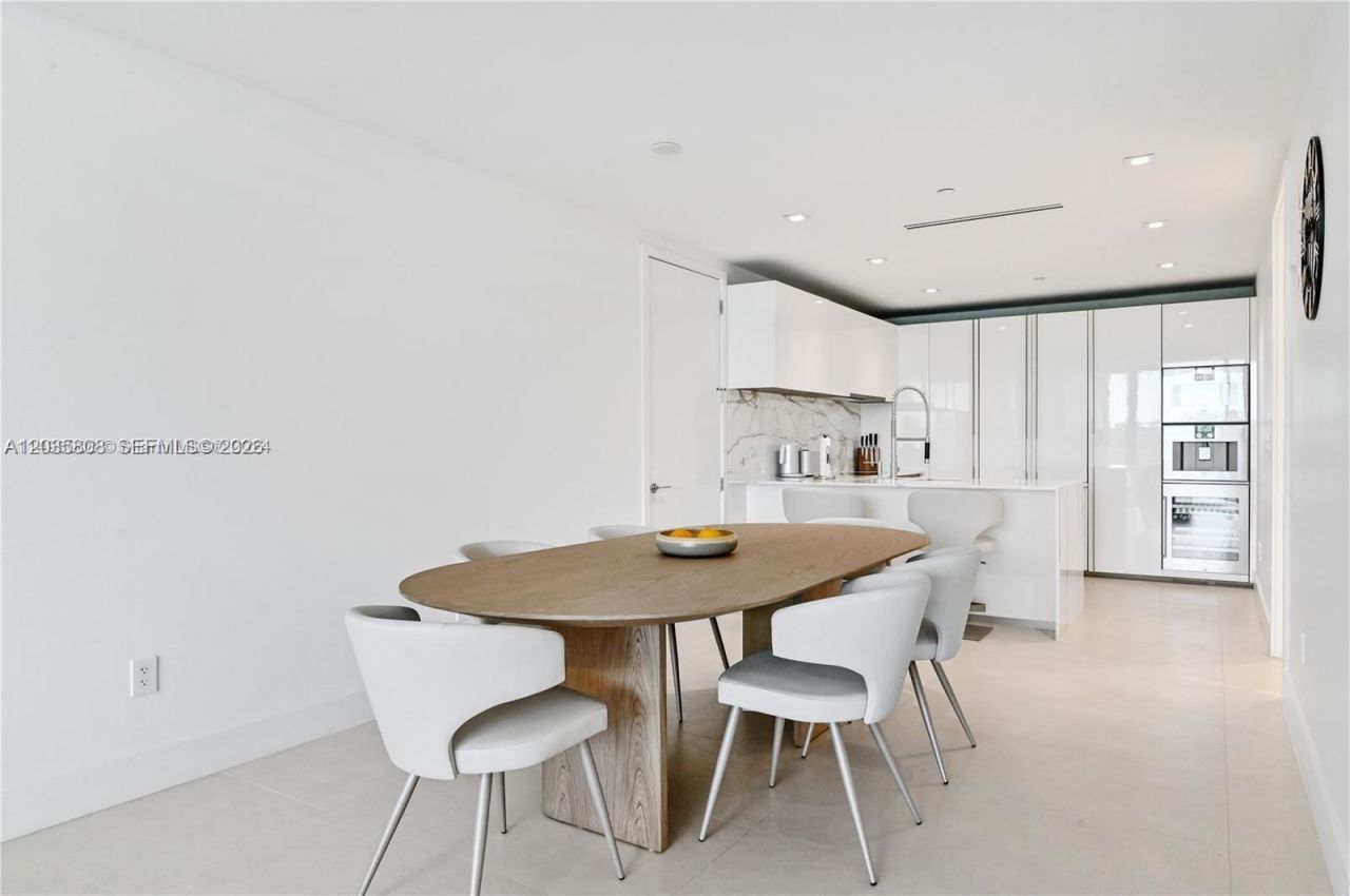 10203 Collins Ave, Unit 305, Bal Harbour, FL 33154 Photo