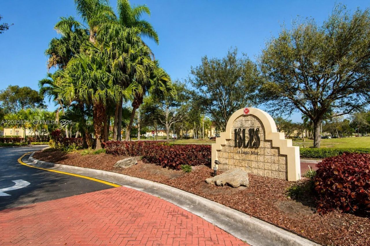 663 Vista Isles Dr, Unit 1711, Sunrise, FL 33325 Main Photo