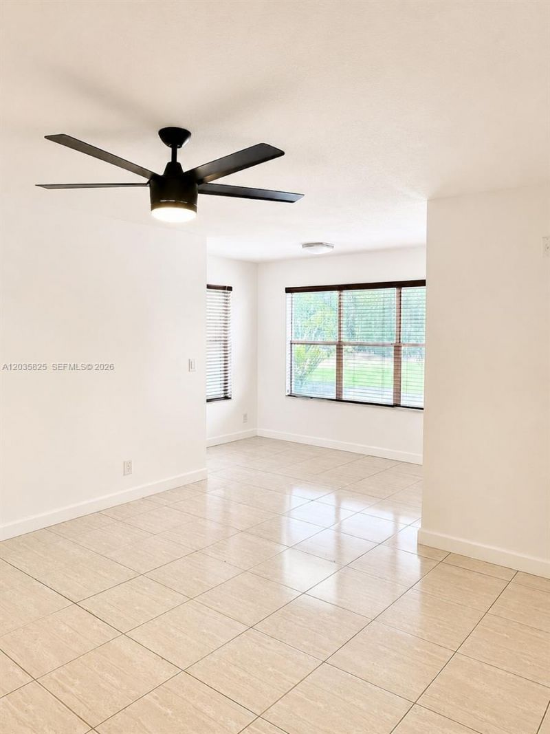 663 Vista Isles Dr, Unit 1711, Sunrise, FL 33325 Photo