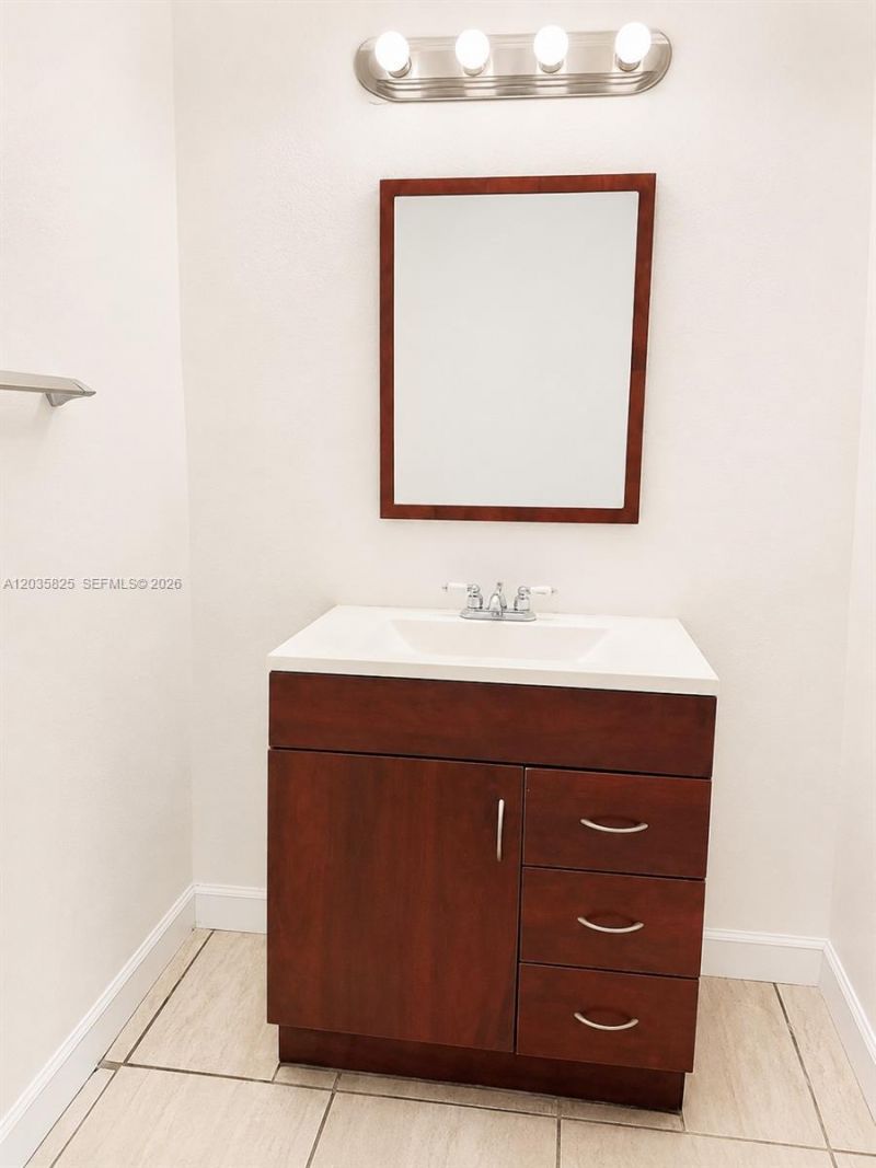 663 Vista Isles Dr, Unit 1711, Sunrise, FL 33325 Photo