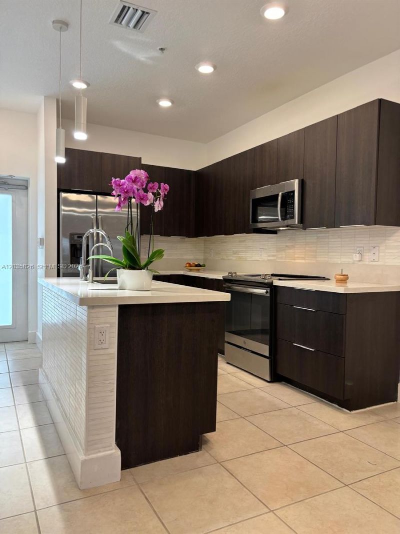 4740 NW 84th Ct, Unit 32, Doral, FL 33166 Photo