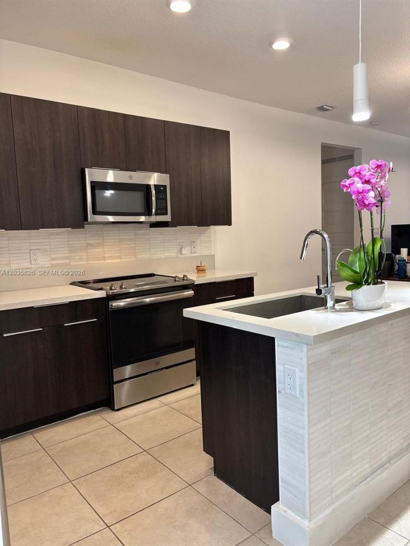 4740 NW 84th Ct, Unit 32, Doral, FL 33166 Photo
