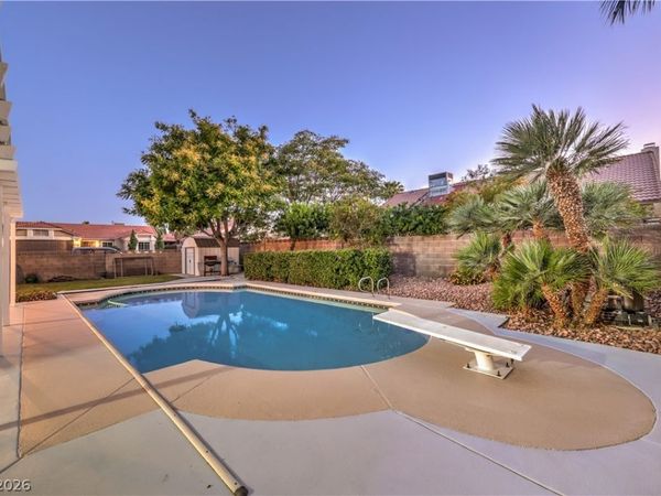 8023 Hackberry Drive , Las Vegas, NV 89123