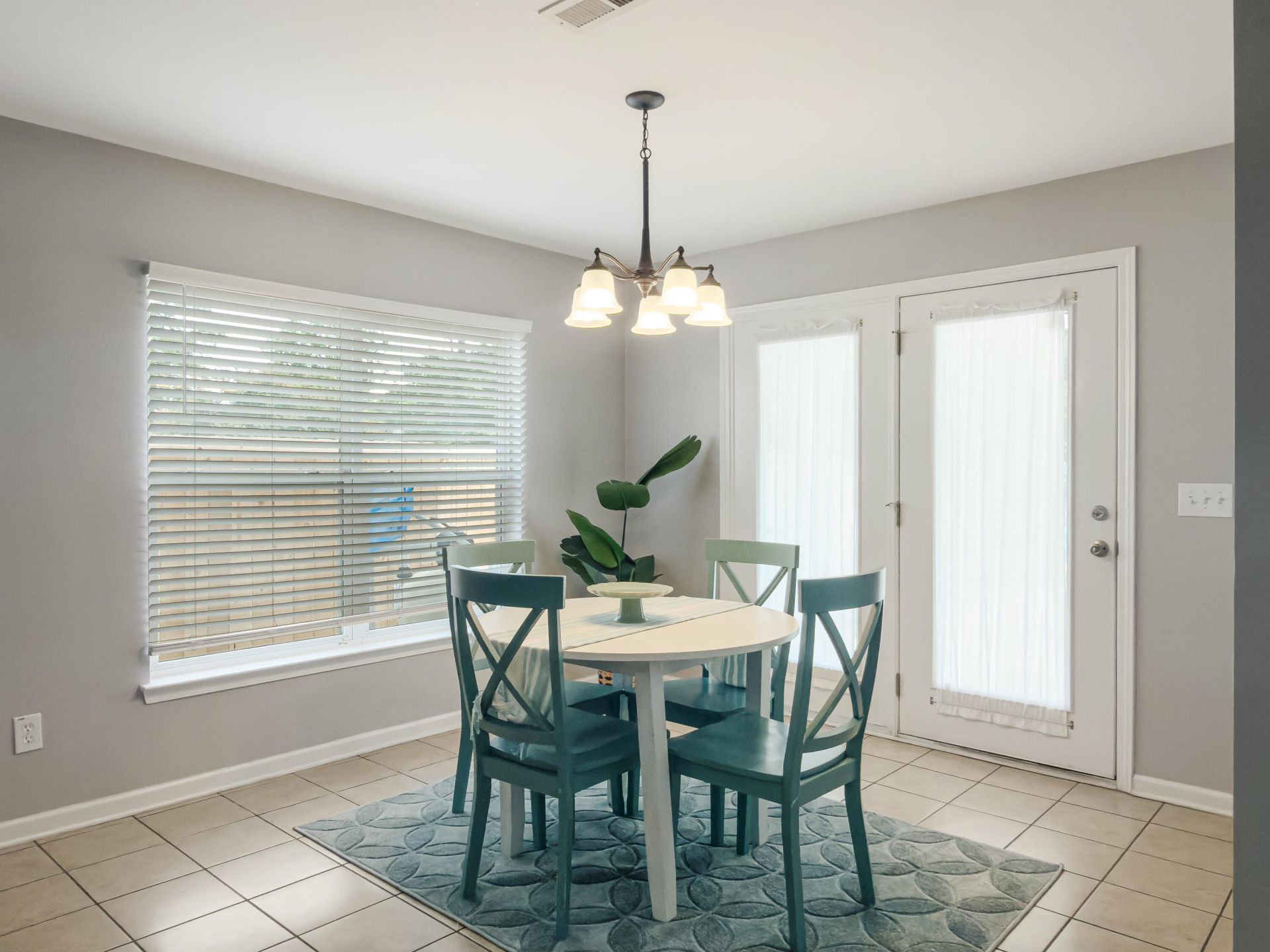 623 Grassy Hill Road Photo 22