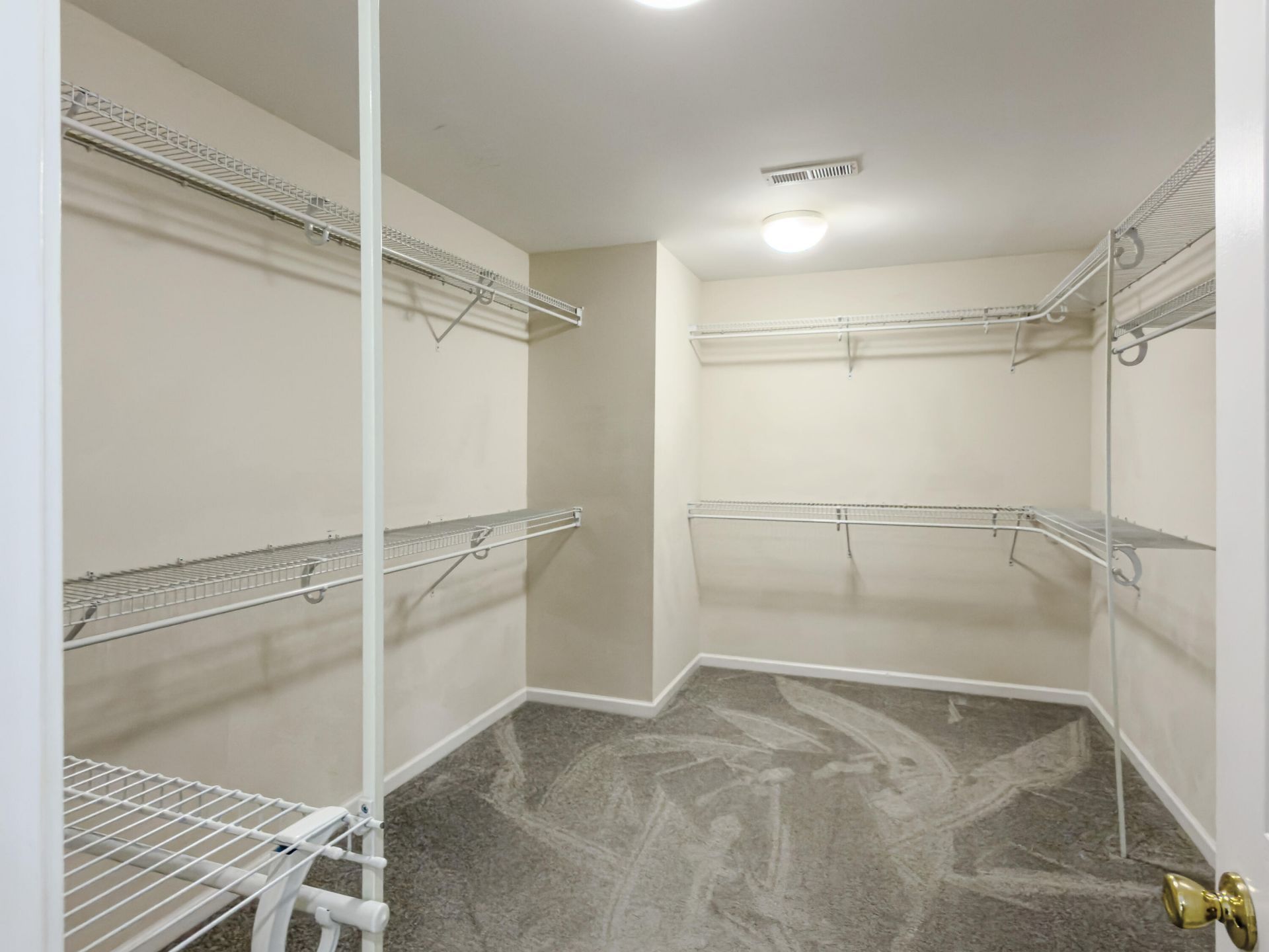 623 Grassy Hill Road Photo 38