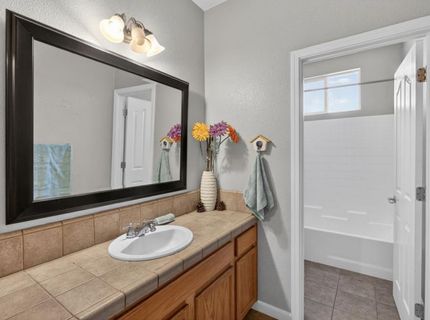 9818 Black Swan Dr, Elk Grove, CA 95624 Photo