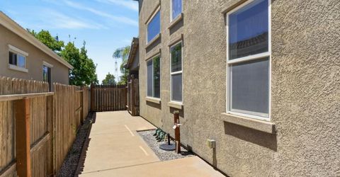 9818 Black Swan Dr, Elk Grove, CA 95624 Photo