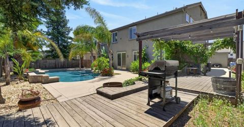 9818 Black Swan Dr, Elk Grove, CA 95624 Photo
