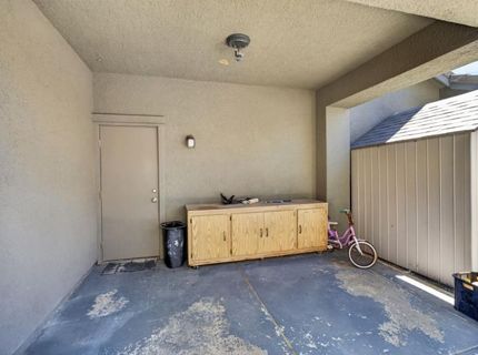 9818 Black Swan Dr, Elk Grove, CA 95624 Photo