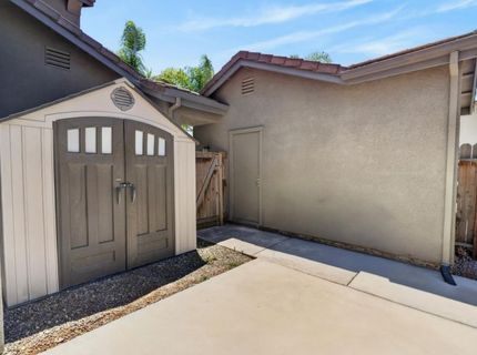 9818 Black Swan Dr, Elk Grove, CA 95624 Photo