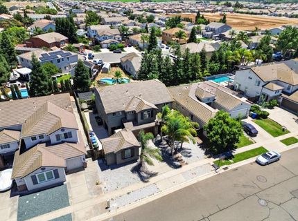 9818 Black Swan Dr, Elk Grove, CA 95624 Photo