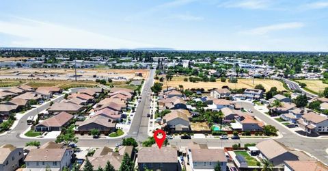 9818 Black Swan Dr, Elk Grove, CA 95624 Photo