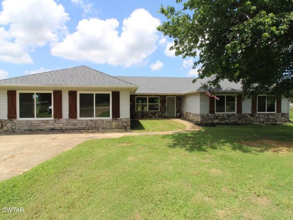 344 Alamo Highway , Trenton, TN 38382